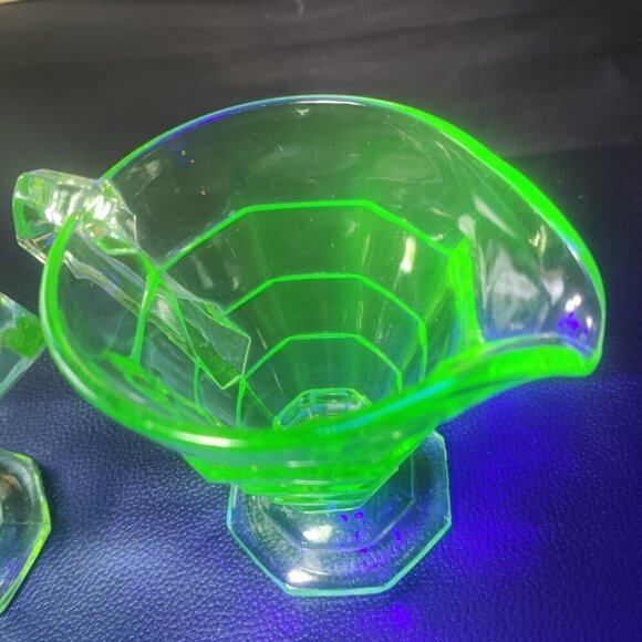 Antique 1920's Era Sugar & Creamer Set, Indiana Glass Co, "Tea Room" Art Deco - Picture 2 of 8